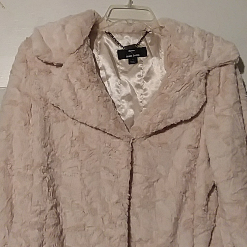 dennis basso Coat